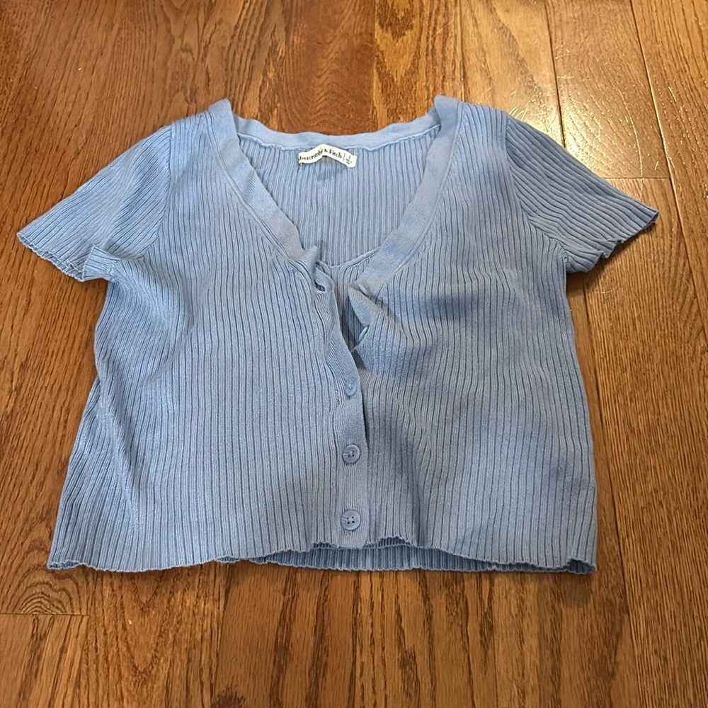Abercrombie shirt sleeve top